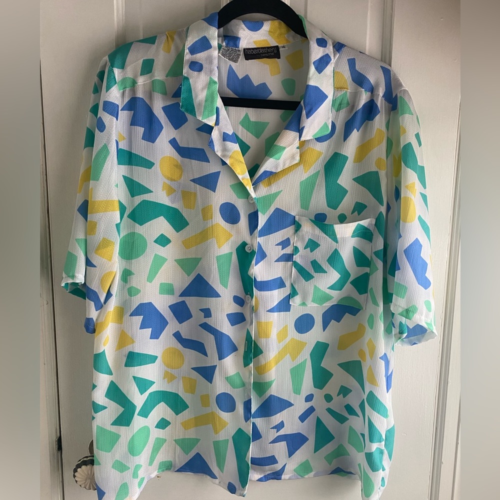 Vintage polyester blouse with colorful graphic pattern